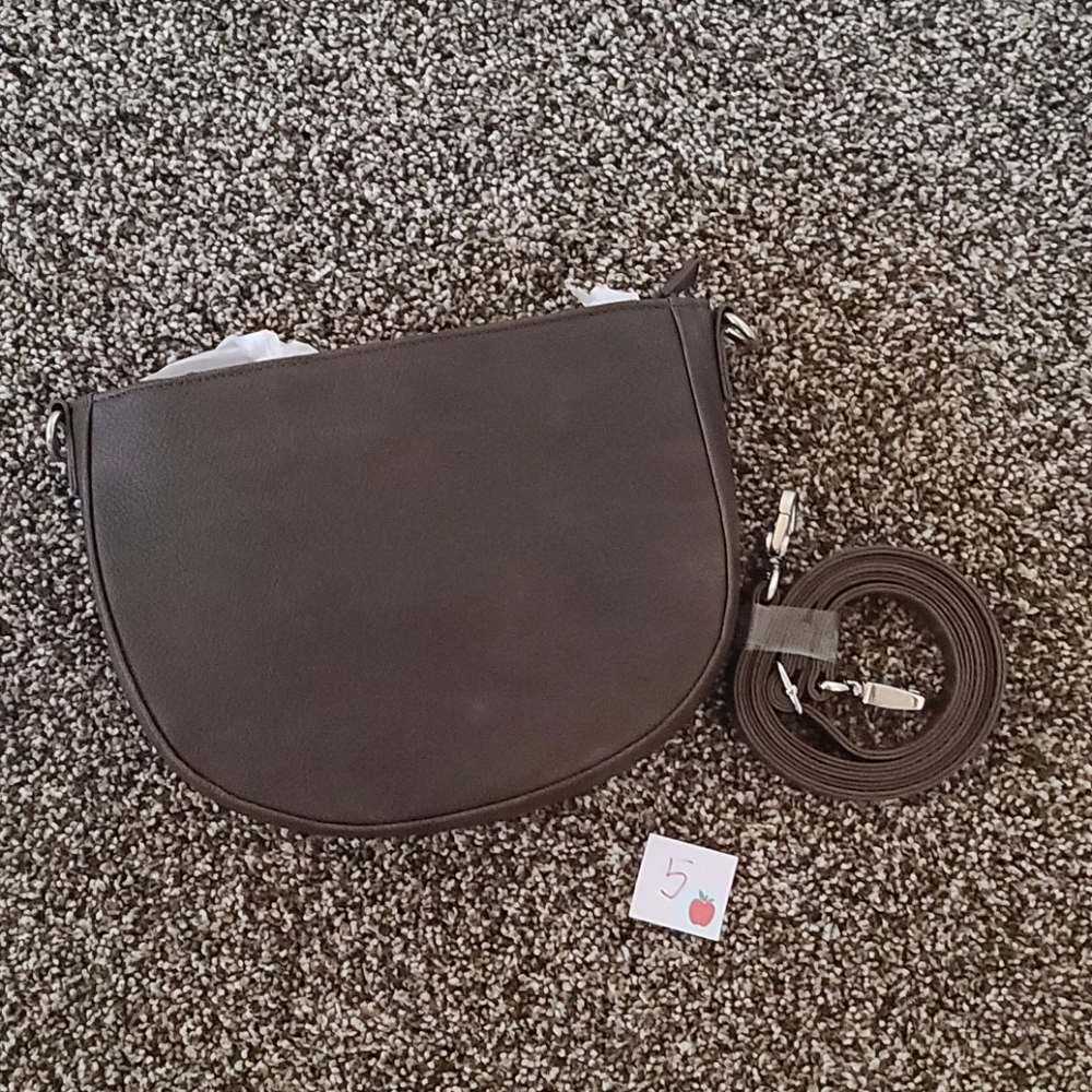 Thirty-One Faux Leather Purse *NEW*